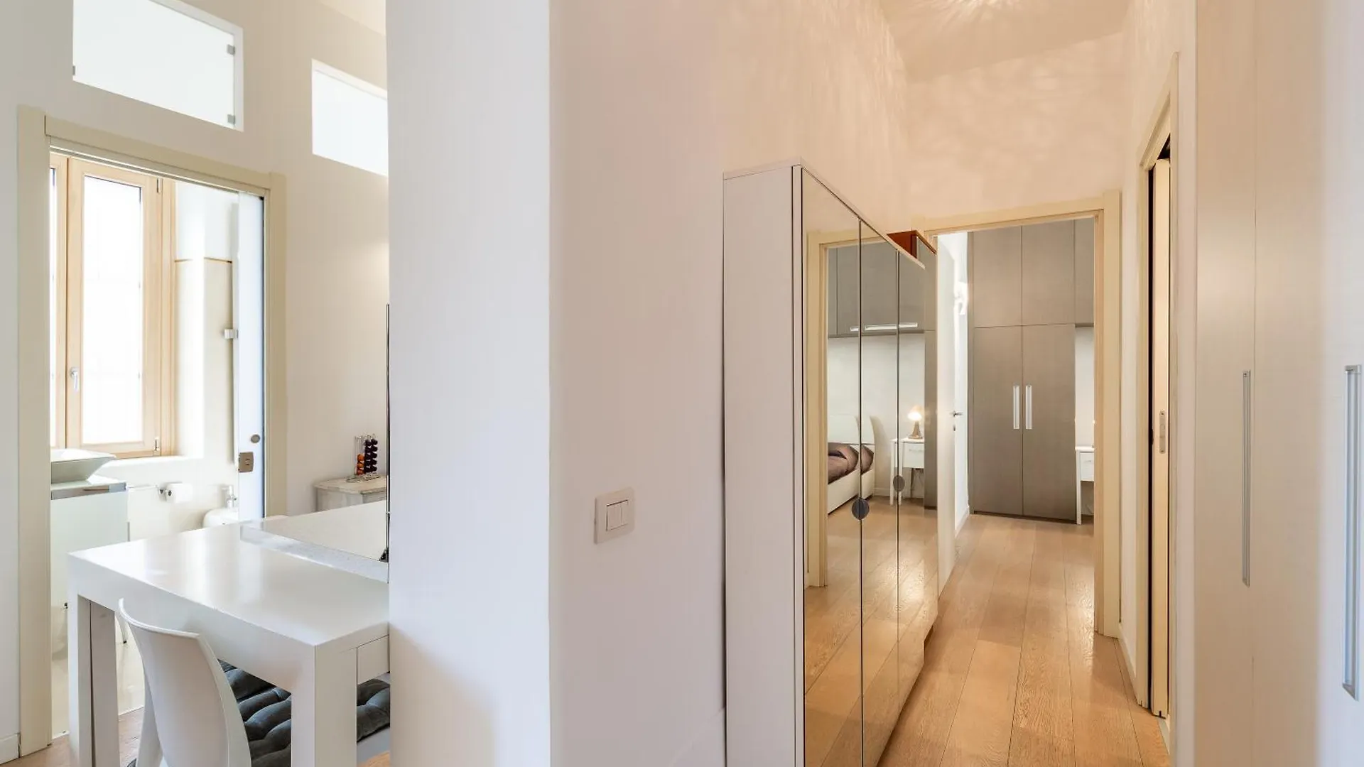 Holiday home Milano-Trilocale Centrale Con Vasca Idromassaggio Villa Italy